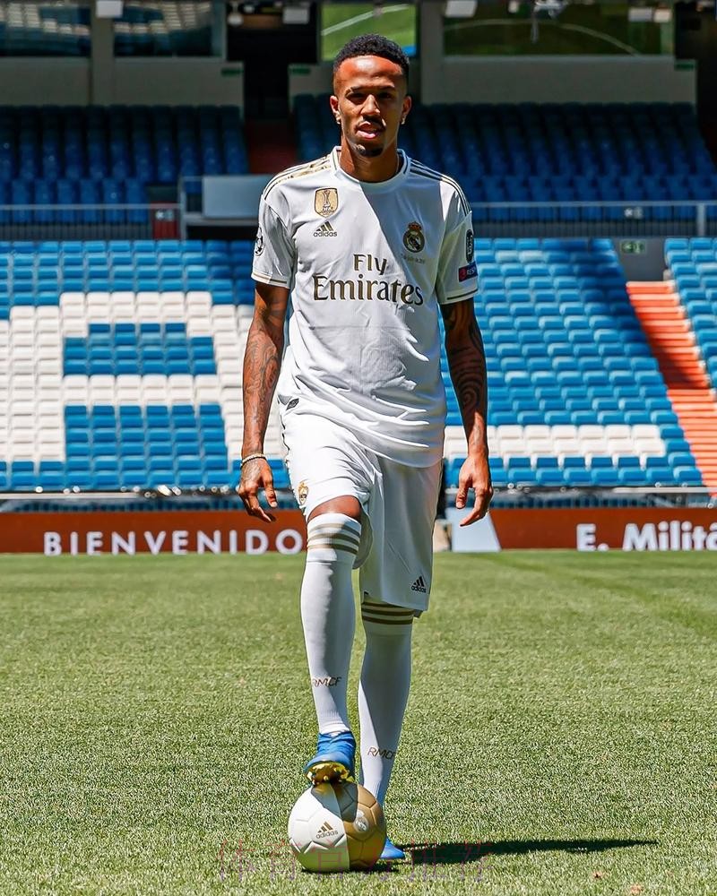 马卡：米利唐加盟皇马六个赛季 已成长为后防核心