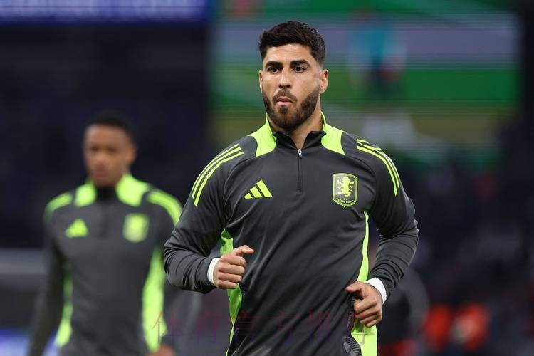 马卡:阿森西奥拒绝多份报价 他可能尝试踢右后卫